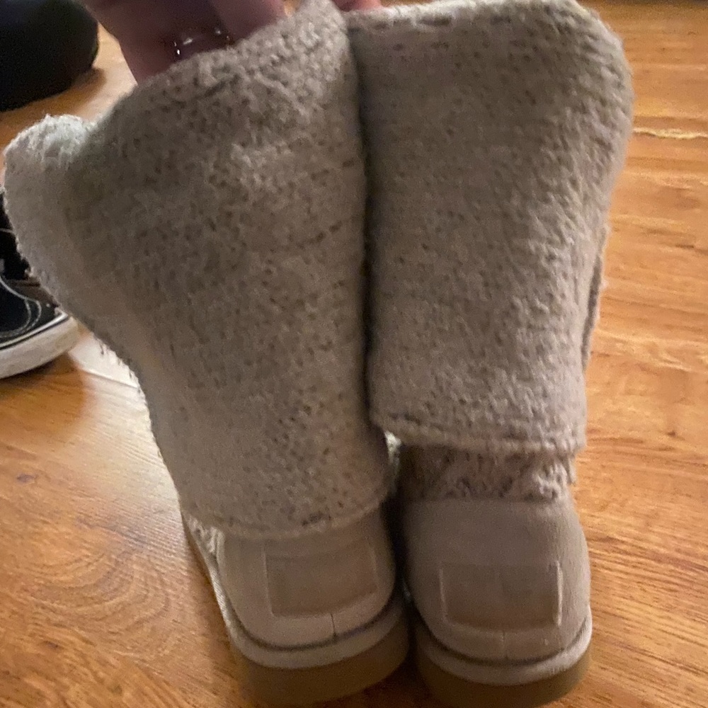 Ugg Cream color Sweater boots